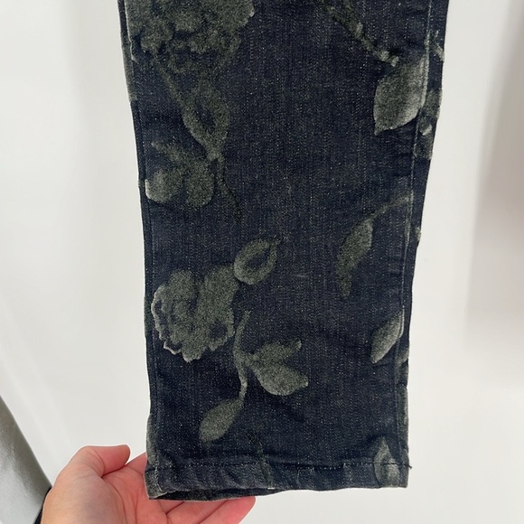 Joseph Ribkoff Black Floral Velvet Burnout Jeans Women’s Size 10 Excellent - Picture 6 of 11